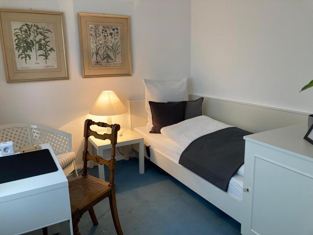 Schoenes Zimmer In Guter Lage In Aalen/Unterkochen 外观 照片